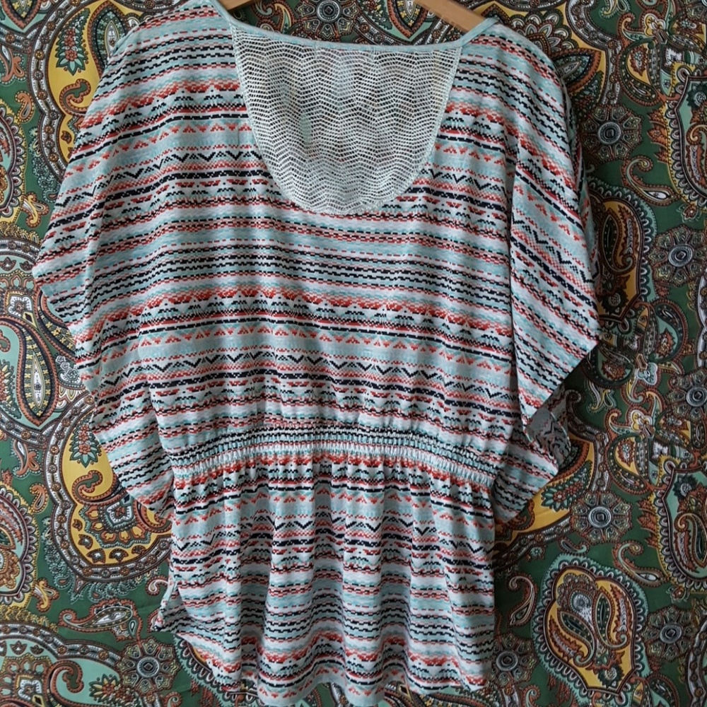 Aztec Print Top - Picture 2 of 4