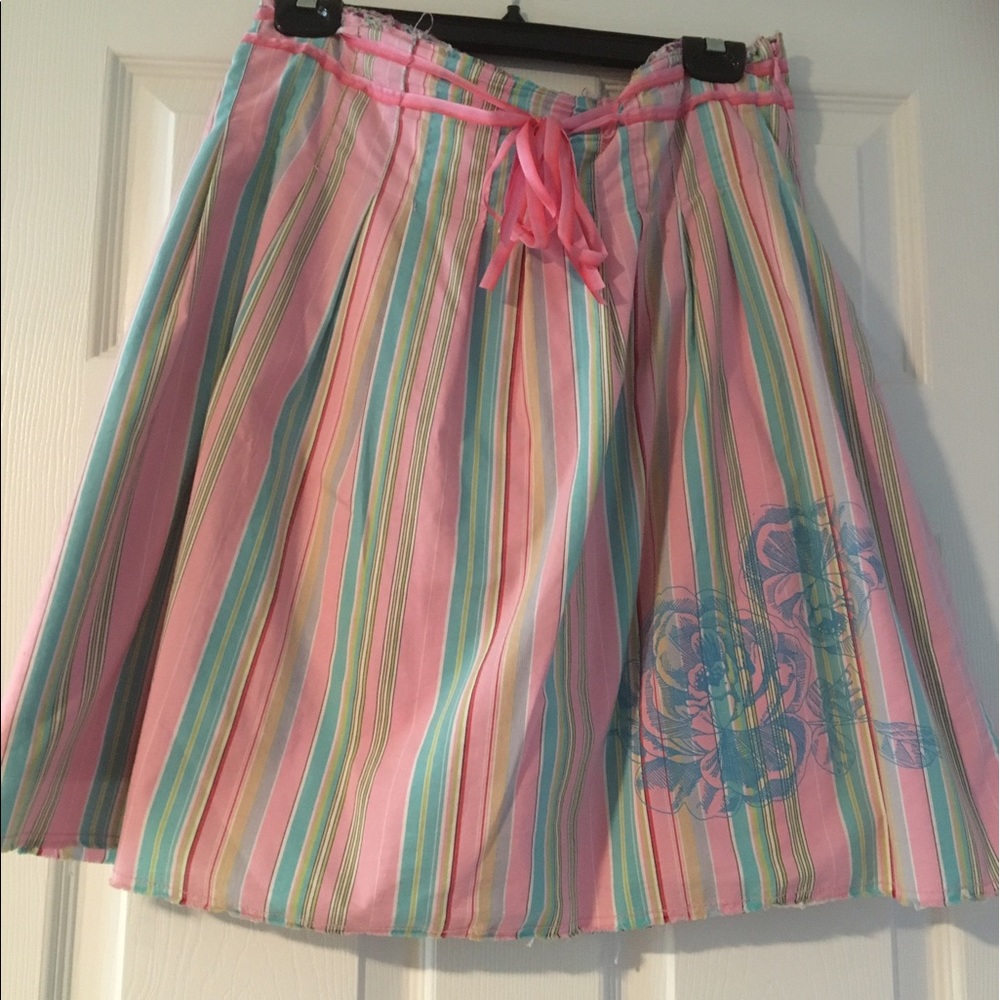 Old Navy Floral Skirt-size 6