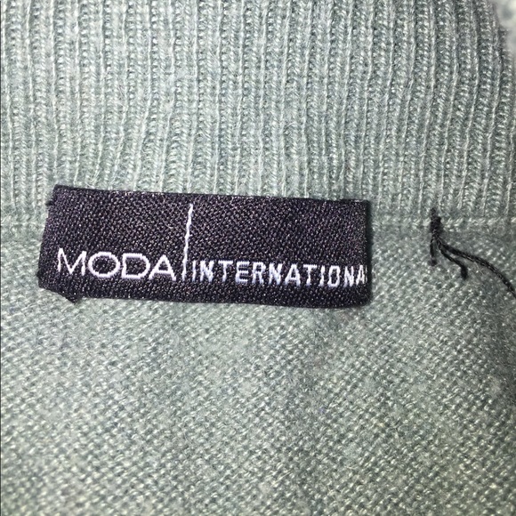 Super soft green/gray sweater from VS - Picture 2 of 3