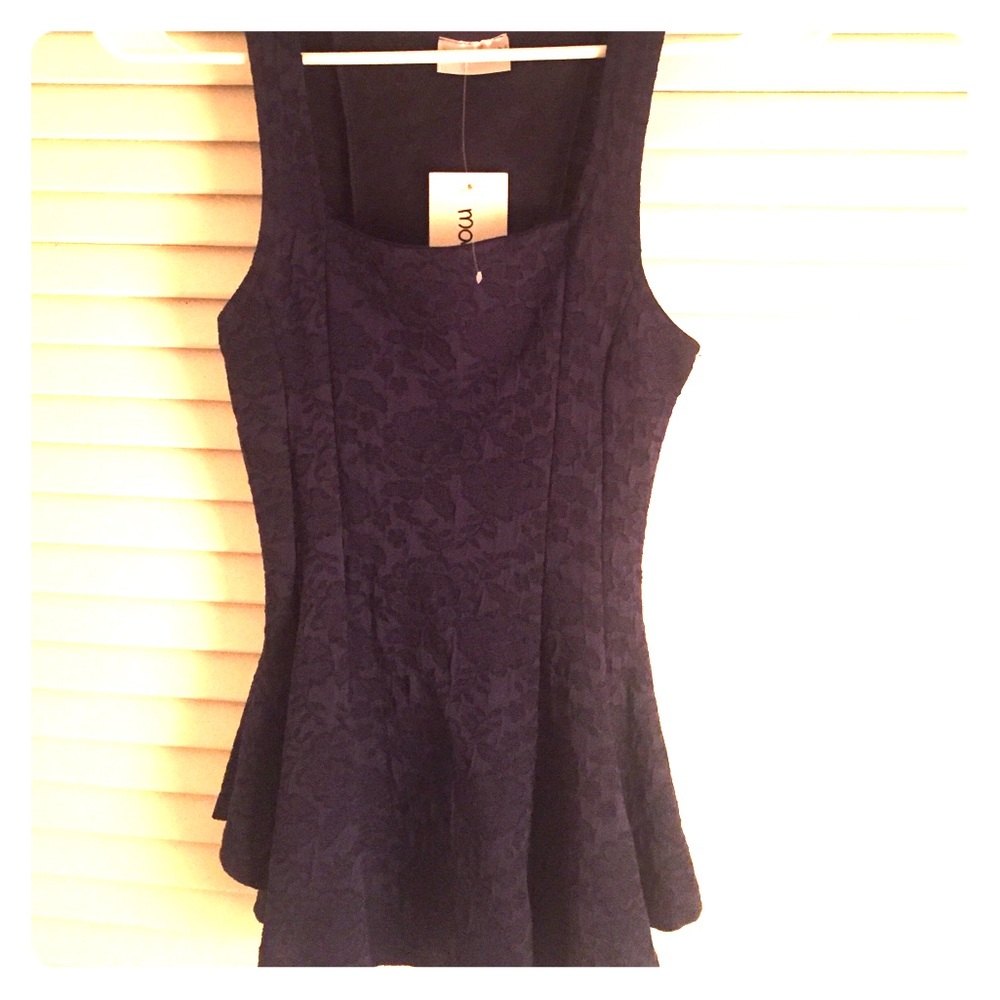 Dark navy blue top