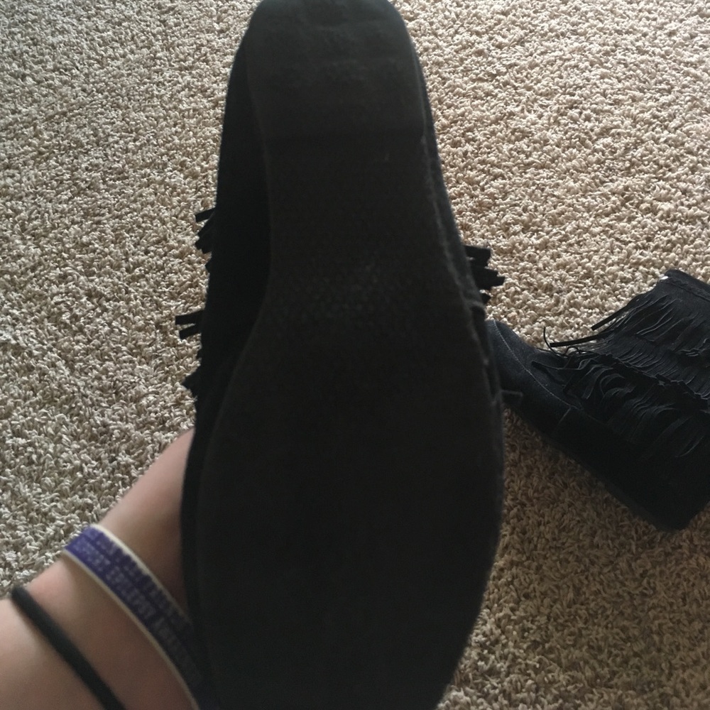 Boots - Picture 3 of 3