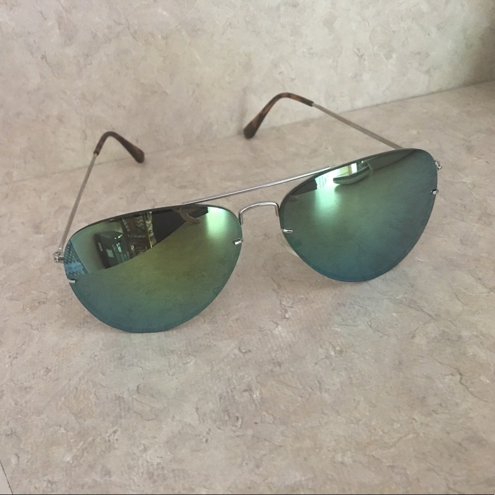 Vince Camuto sunglasses