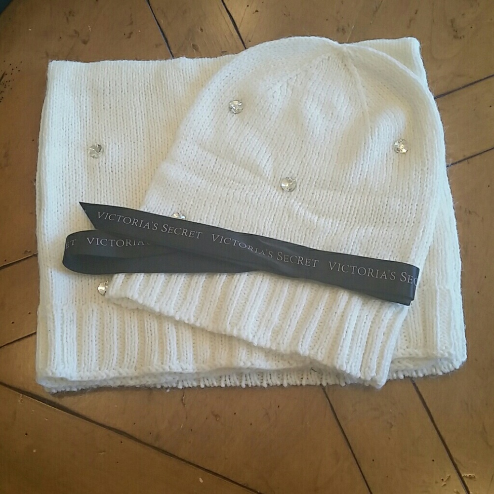 Victoria's Secret set