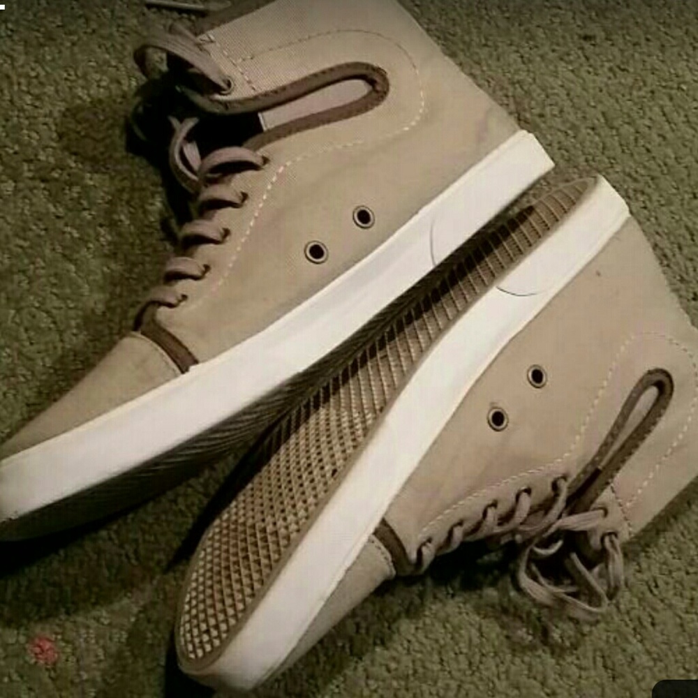 High top vans rare size 9