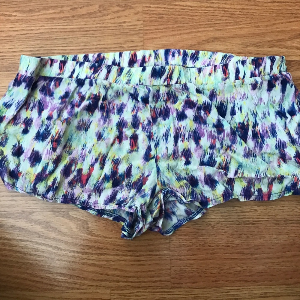 Victoria secrets pink shorts