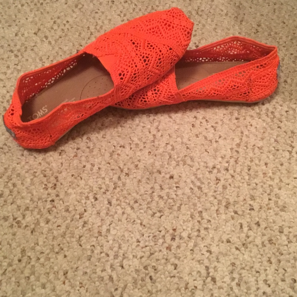 Toms