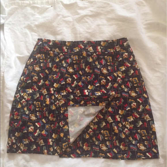 Knee length wrap skirt. Size 10. - Picture 1 of 4