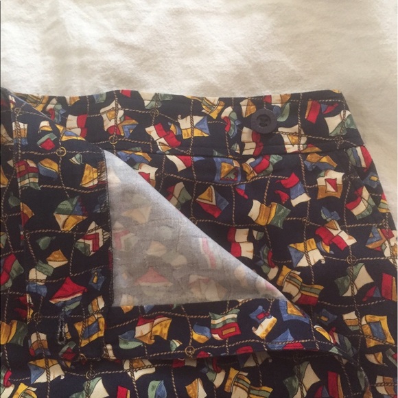 Knee length wrap skirt. Size 10. - Picture 2 of 4
