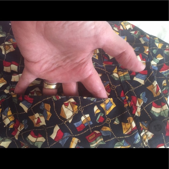 Knee length wrap skirt. Size 10. - Picture 4 of 4