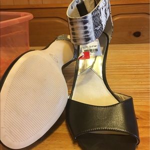 Michael Kors shoes black and white