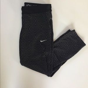 Nike Dry-Fit Capri