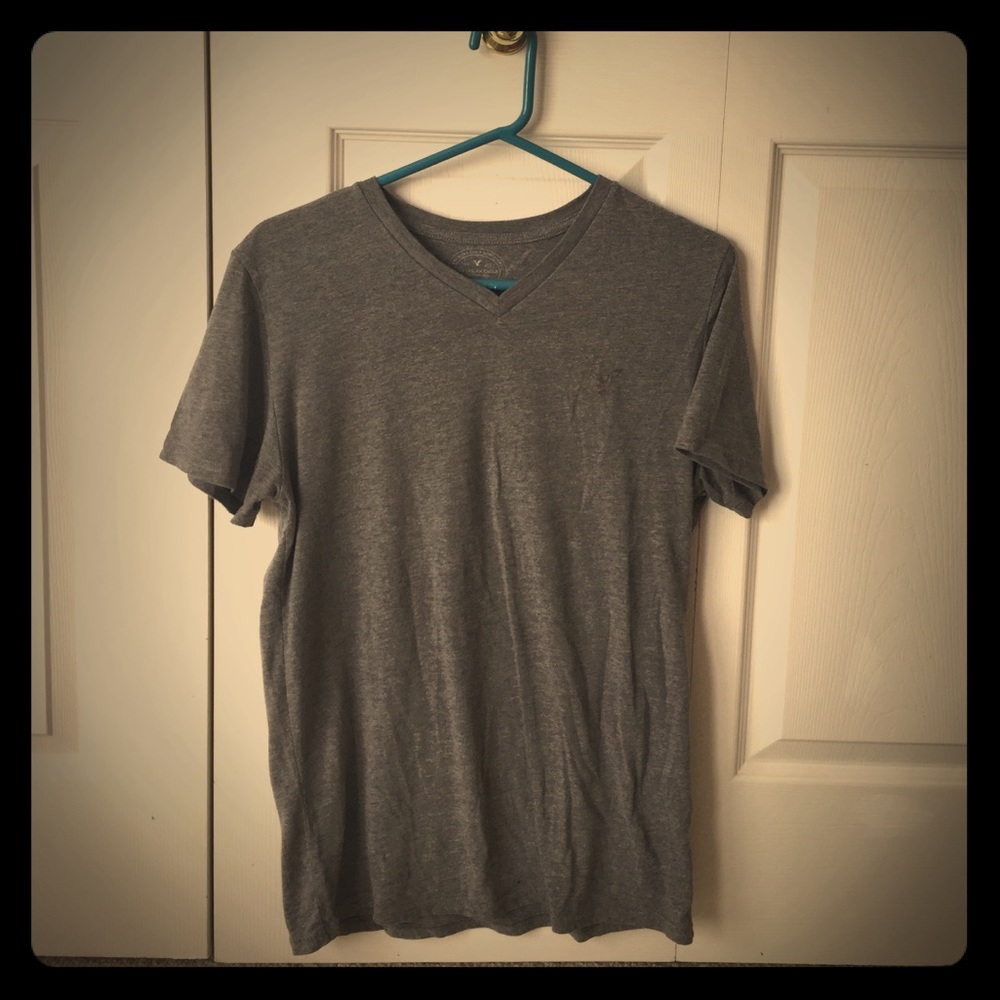 American Eagle Medium Legend V-Neck Tee