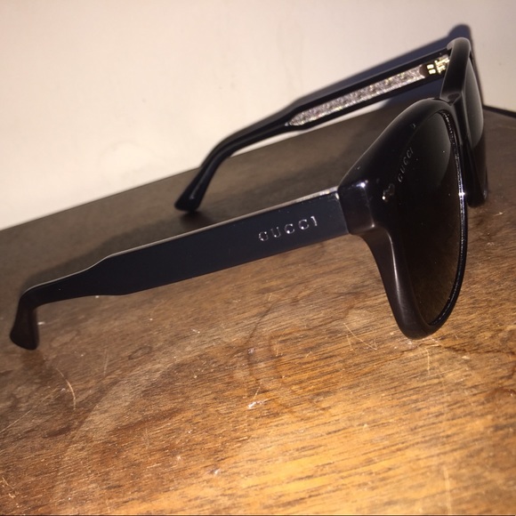 Black Gucci Glasses - Picture 1 of 1