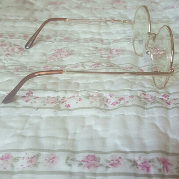Trendy circle frame glasses - Picture 3 of 3