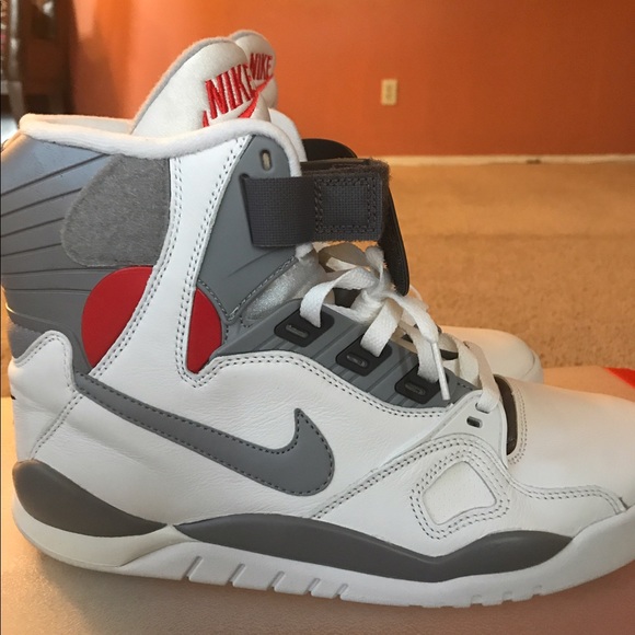 Nike air pressure