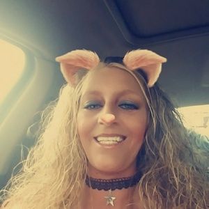 Meet your Posher, Joni