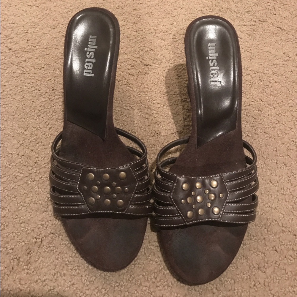Size 7.5 brown Wedges