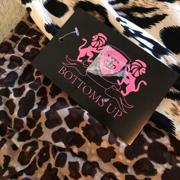 💜 HP 💜 NWT 2 for 1 Animal print softest legging S/M - Picture 4 of 8