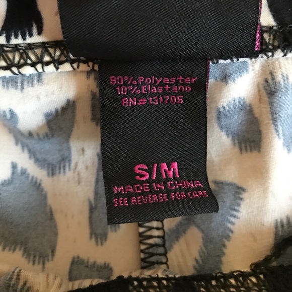 💜 HP 💜 NWT 2 for 1 Animal print softest legging S/M - Picture 6 of 8