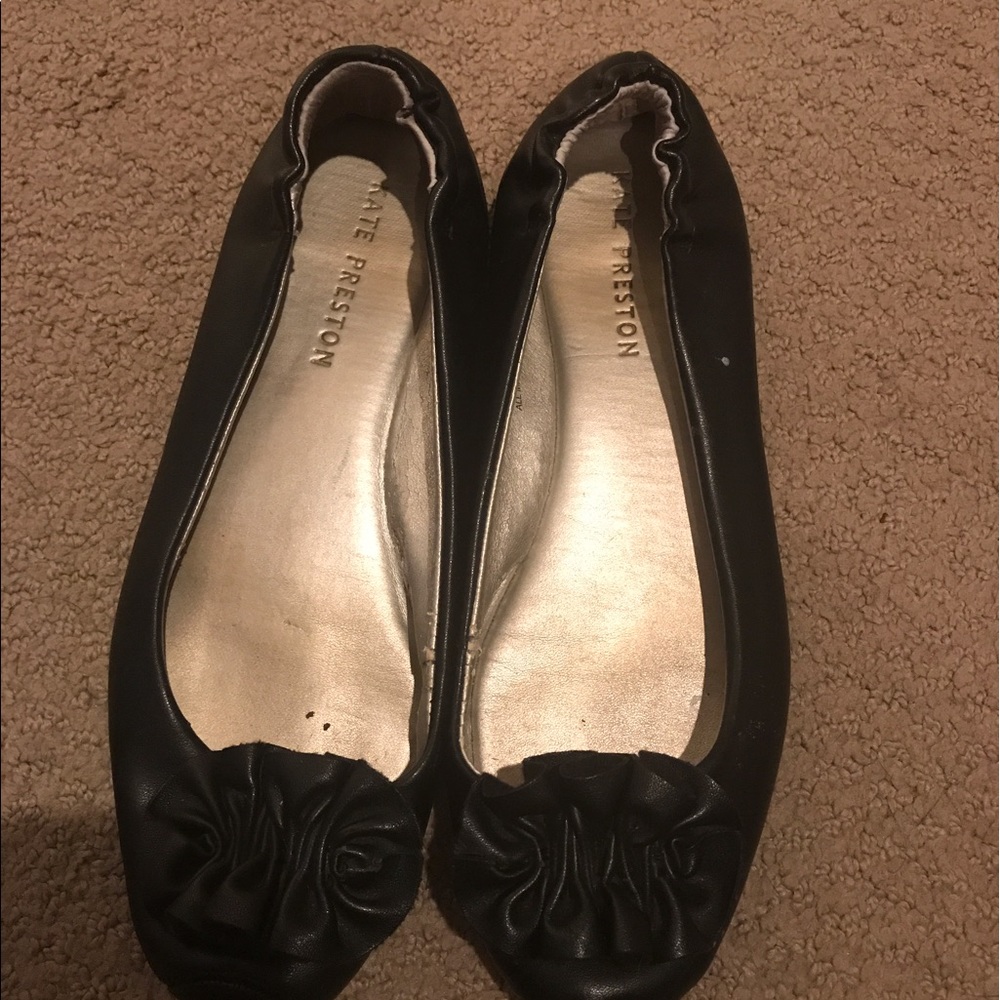 Black Kate Preston flats with cute detail