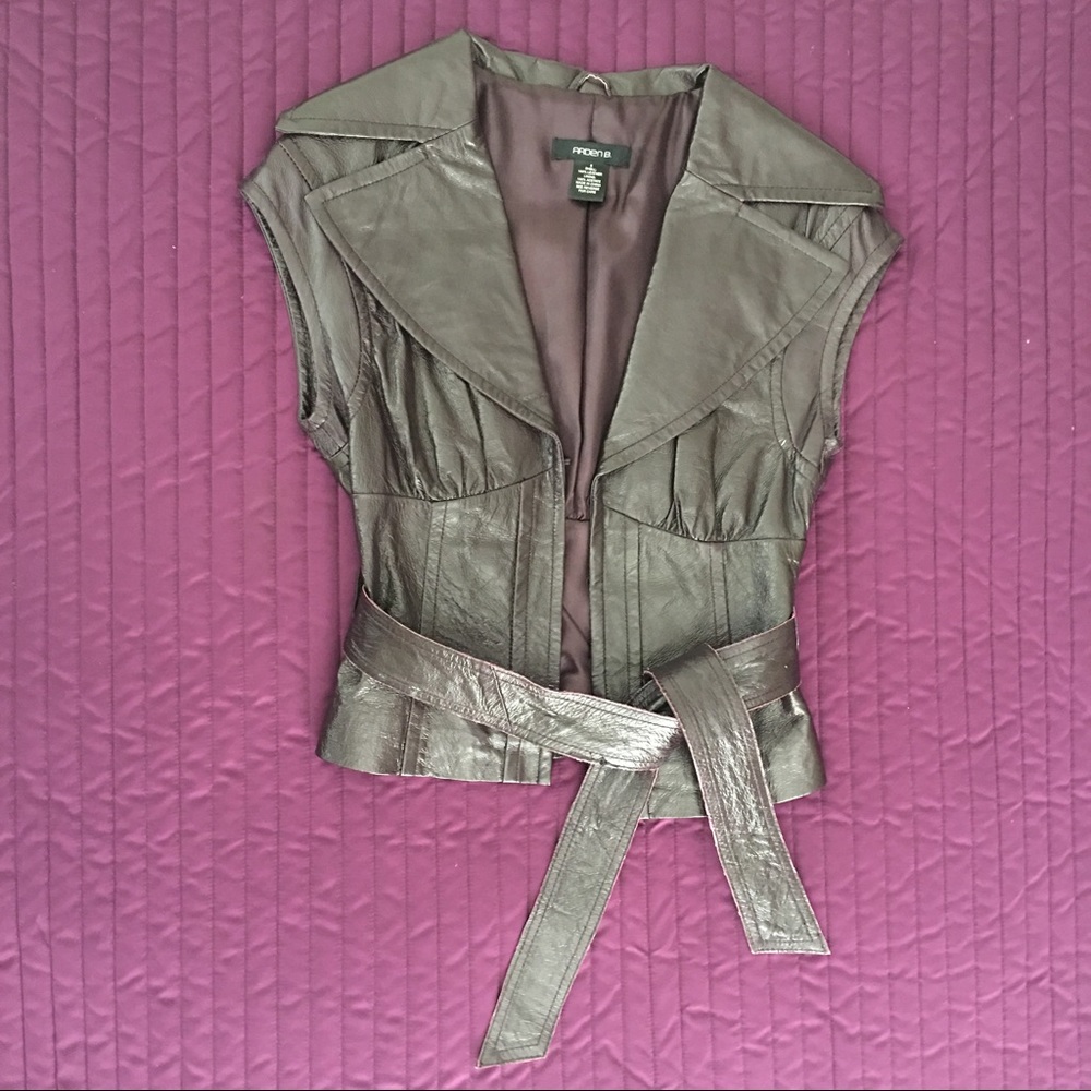 ARDEN B. 100% Leather Vest With Belt