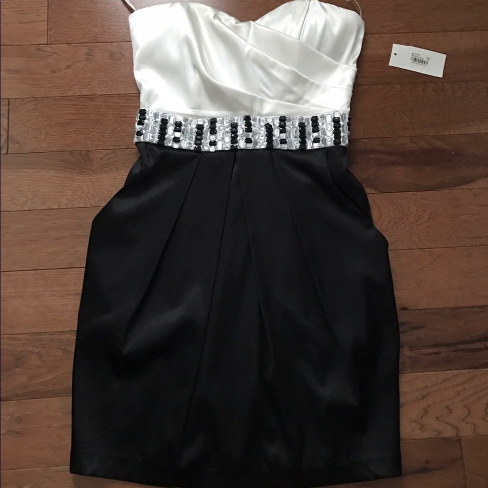 Black/cream dress size 3/4
