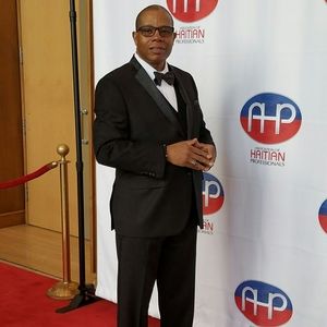 Meet your Posher, Pierre