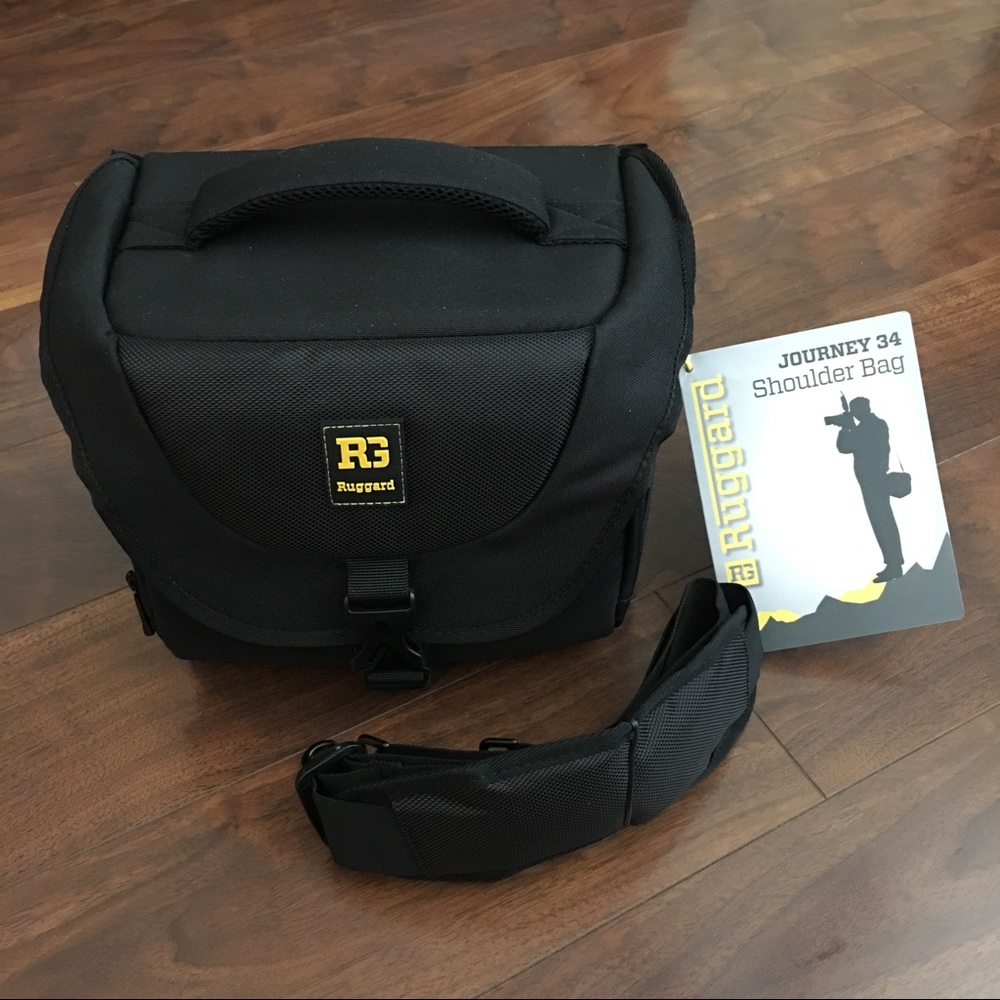 BRAND NEW! Ruggard Shoulder Camera Bag