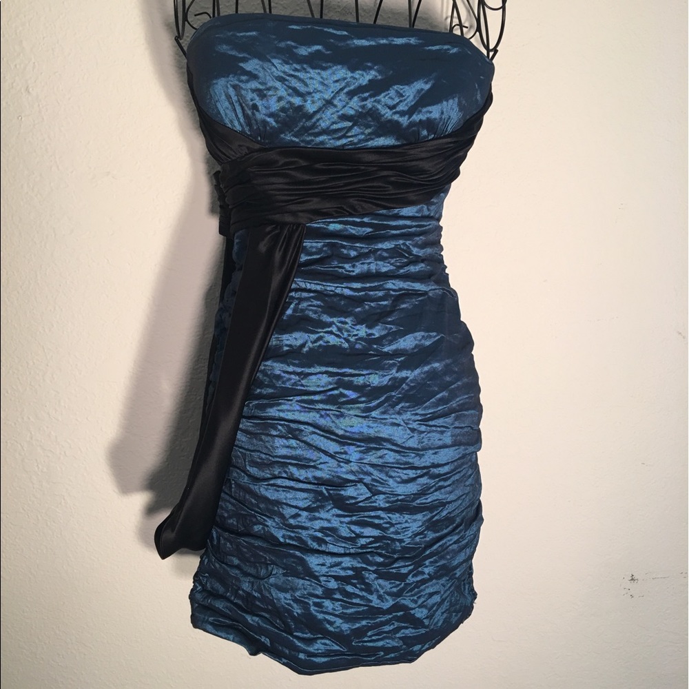 BCBG Max Azria Teal & Black Sash Strapless Dress
