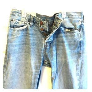 ✨SALE✨Men's Hollister straight leg jeans 32X34