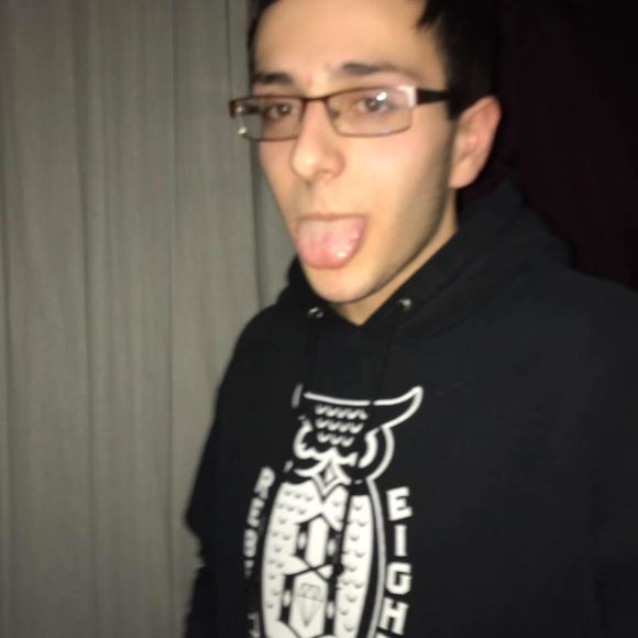 Meet your Posher, Andre - Picture 1 of 1