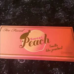 Too Faced Sweet Peach Palette