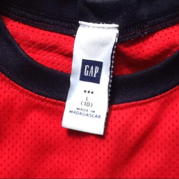 Gap Boys Light Weight Red Shirt - Picture 2 of 4