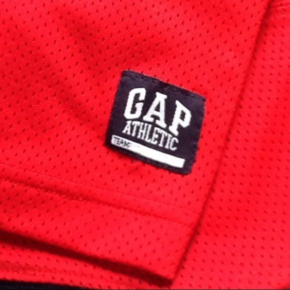 Gap Boys Light Weight Red Shirt - Picture 4 of 4