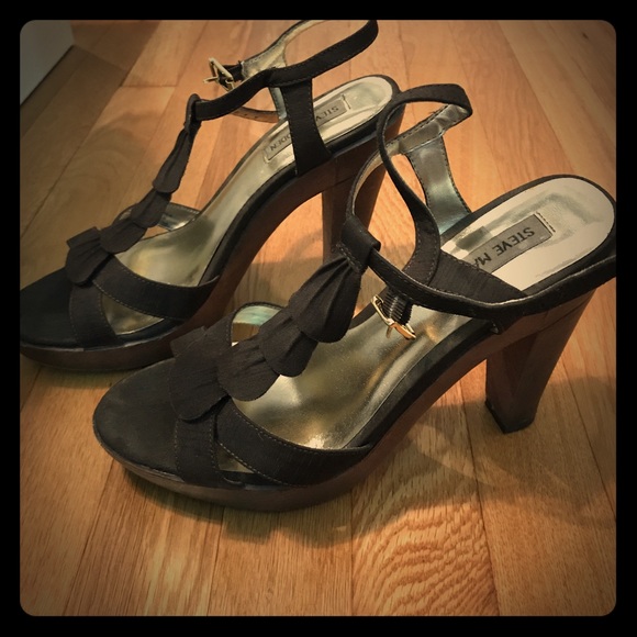 Steve Madden heels! - Picture 2 of 3