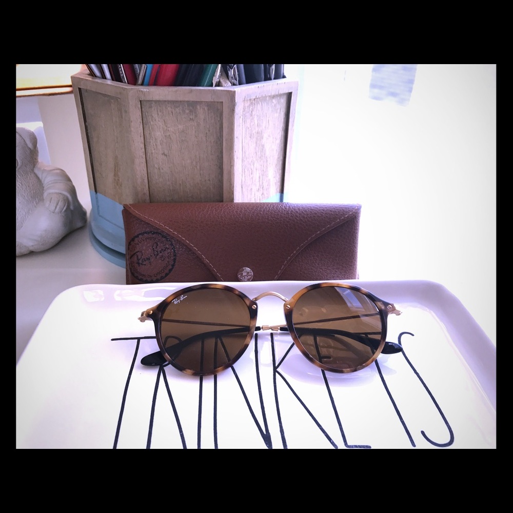Authentic Ray Ban Sunglasses RB2447