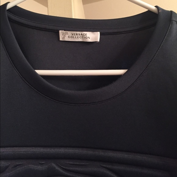 Versace - Picture 2 of 3