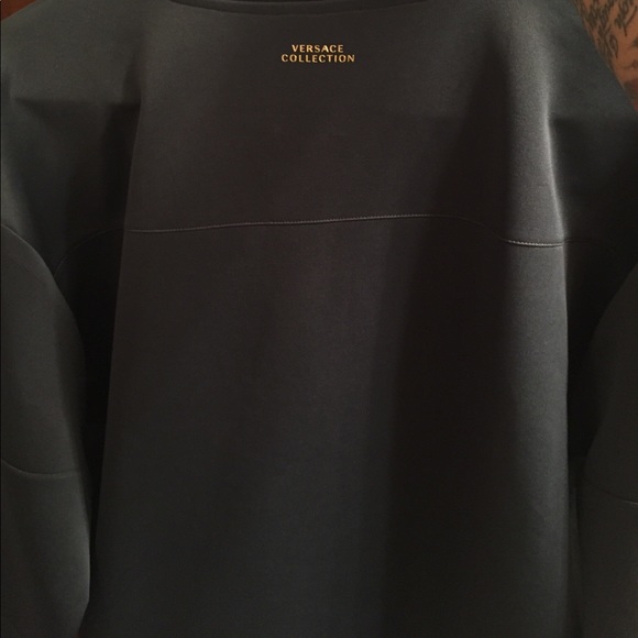 Versace - Picture 3 of 3