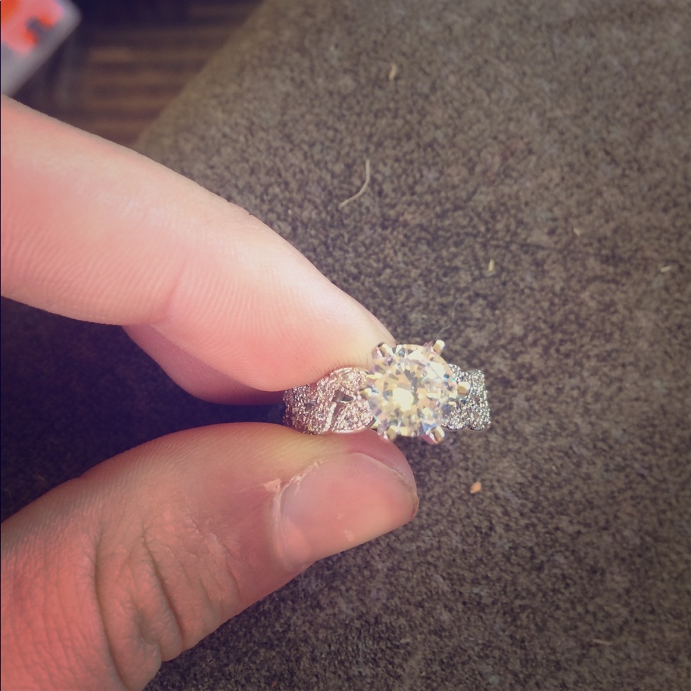 Cubic zirconia ring
