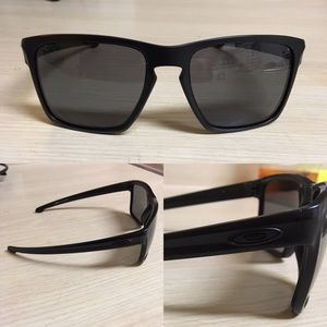 Oakley Sliver Sunglasses