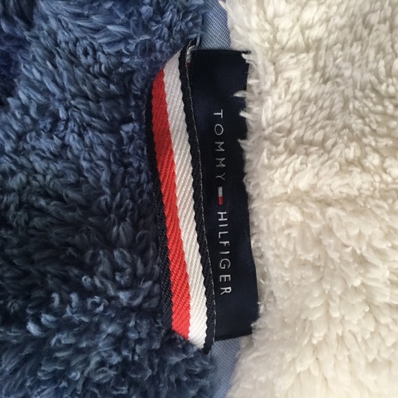 Tommy Hilfiger Robe - Picture 3 of 3