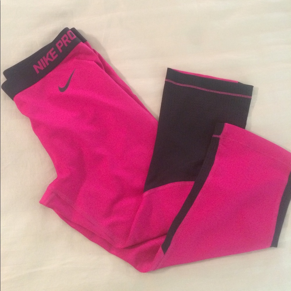 NIKE ✅Pro Dri-Fit Crop