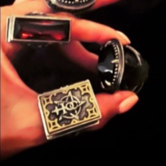 Magical Book Poison / Stash Pewter Ring Alchemy - Picture 3 of 6