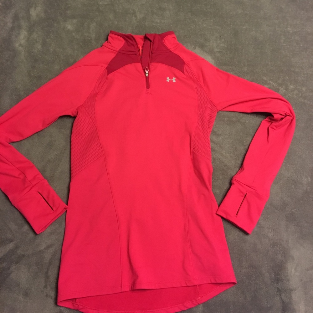 Under Armour Pull over Small in Pink