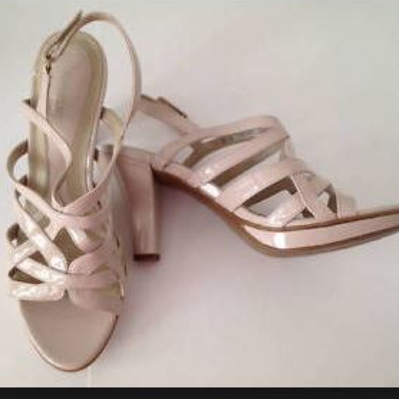 Naturalizer Shoes - Nude sandals