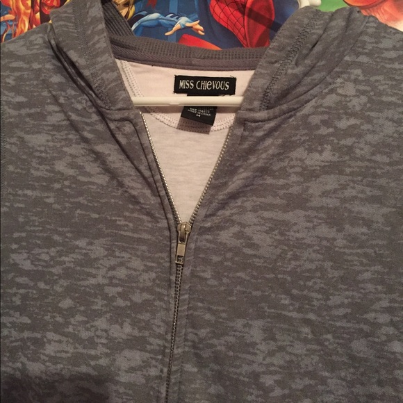 Grey jacket - Picture 3 of 3