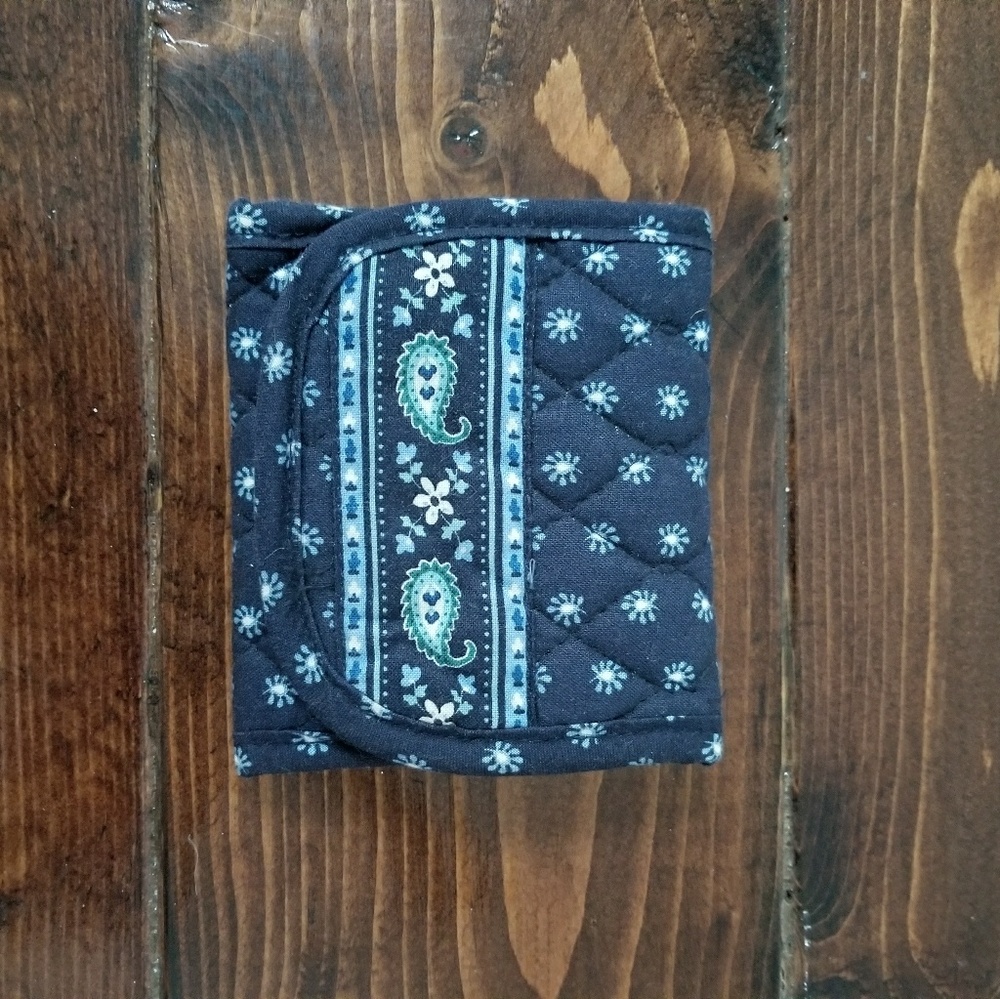 Vera Bradley Pocket Wallet in Seaport Navy