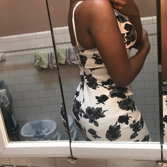 Floral Dress - Picture 4 of 4