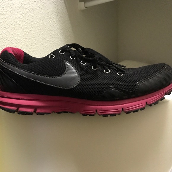 Nike Shoes - Womans Nike sneakers