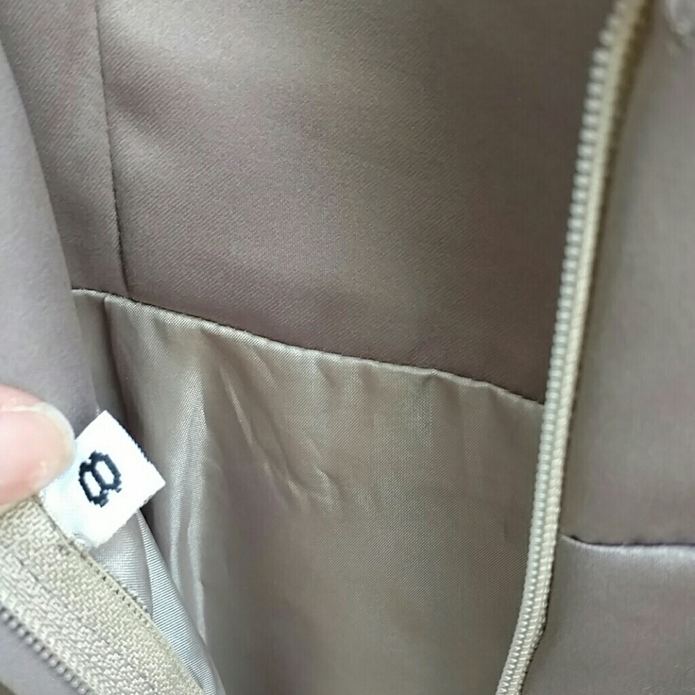 Dress - Picture 4 of 4